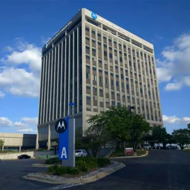 H.T. Strenger Plumbing provides expert plumbing services to Chicagoland Schools, Hotels, Hospitals, Corporate Buildings, Commercial Remodeling Projects & Municipalities Services.